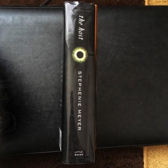 2 for $12/ The Host by Stephanie Meyer - Picture 2 of 4